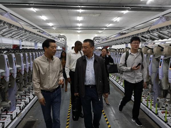 王会长在温州天成纺织有限公司调研.jpg